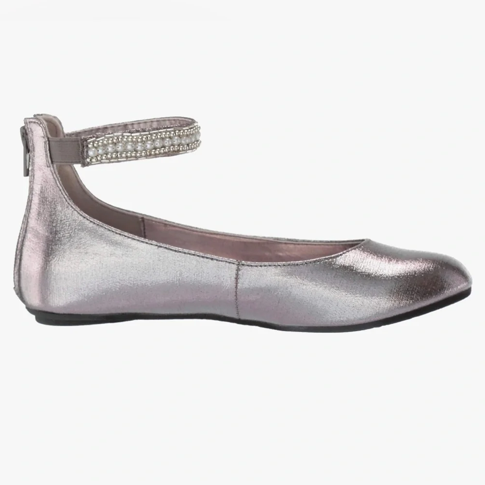 Steve Madden Pewter Jziler Adorned Ankle Strap Ballet Flat, Little Girls Size 3.